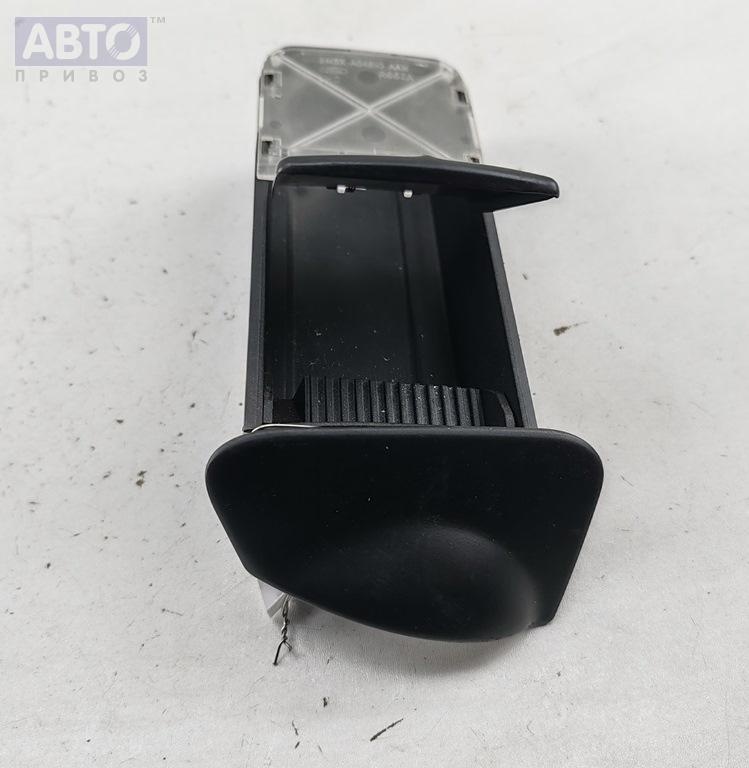 Пепельница к Ford Focus 2002