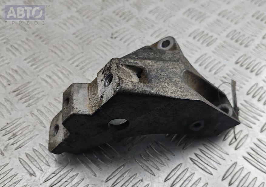Кронштейн КПП к SEAT Leon 2006