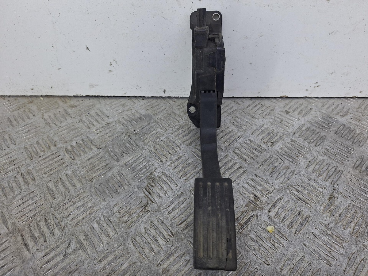 Педаль газа к Ford C-MAX 2013