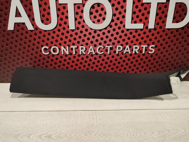 Обшивка стойки передней левой к Audi Q8 2021