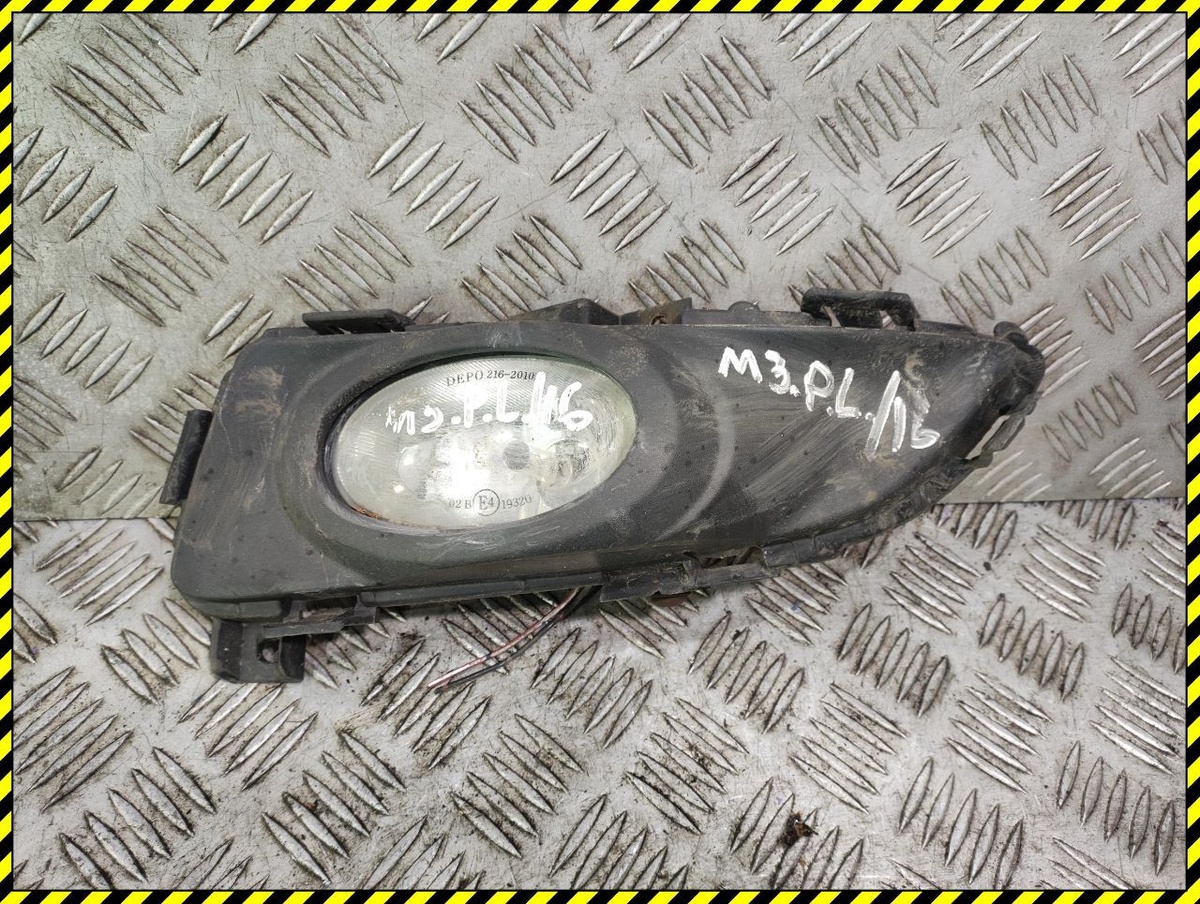 Фара противотуманная левая к Mazda 3 2003