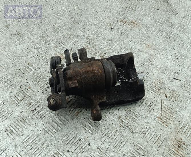 Суппорт к Volvo S40 2001