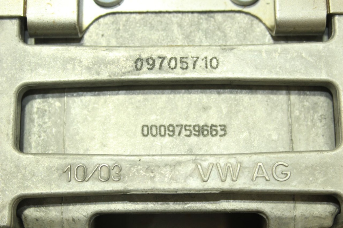 Рулевая колонка к Volkswagen Passat 2006