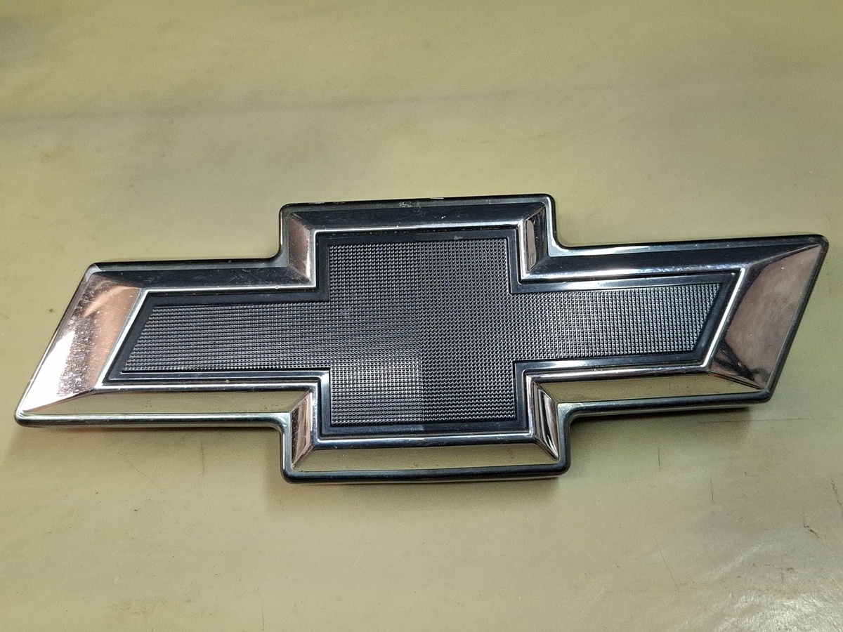 Эмблема к Chevrolet Blazer 2019