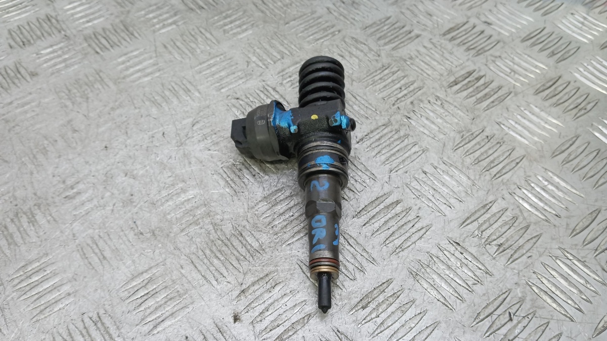 Форсунка к Volkswagen Transporter 2004