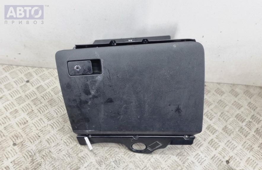 Бардачок к Volkswagen Passat 2007