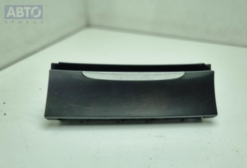 Пепельница к Volkswagen Passat 2007