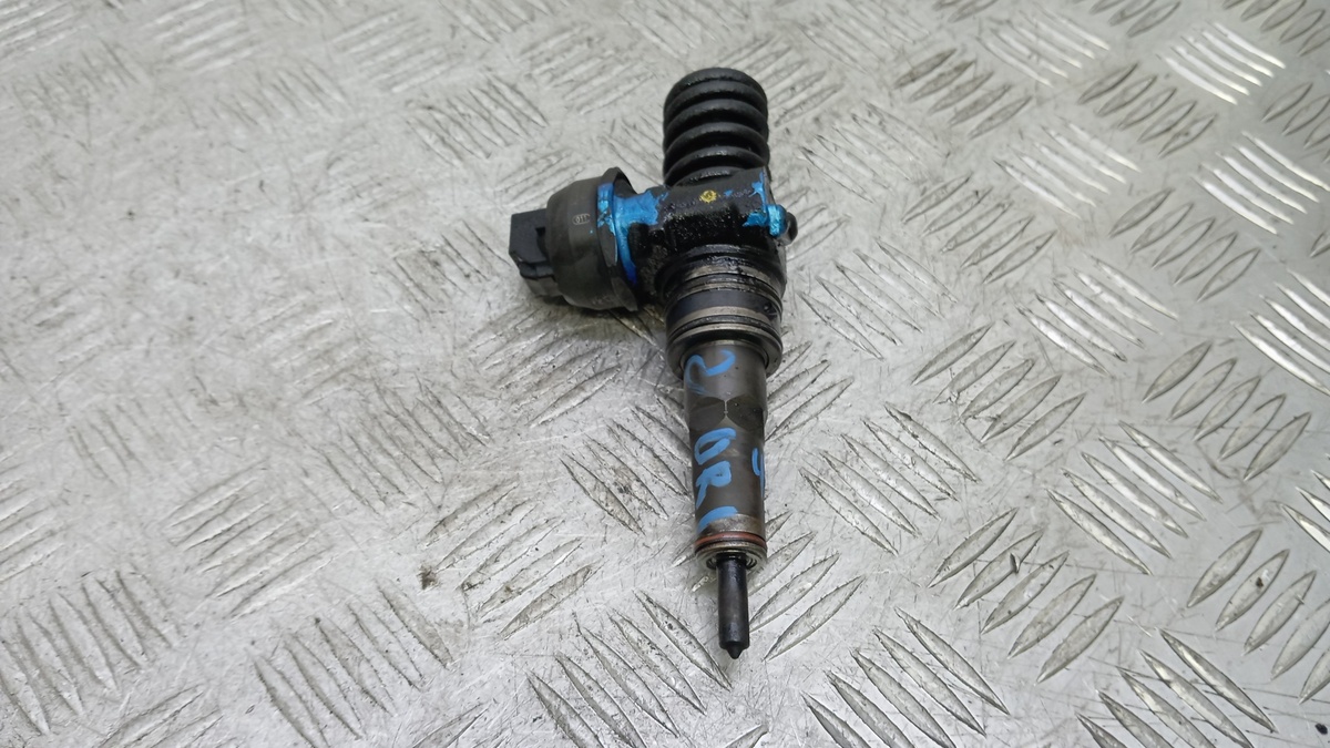 Форсунка к Volkswagen Transporter 2004