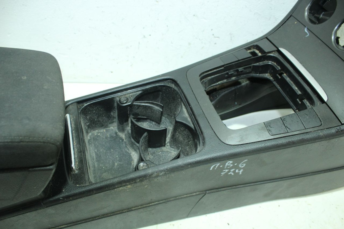 Подлокотник к Volkswagen Passat 2006