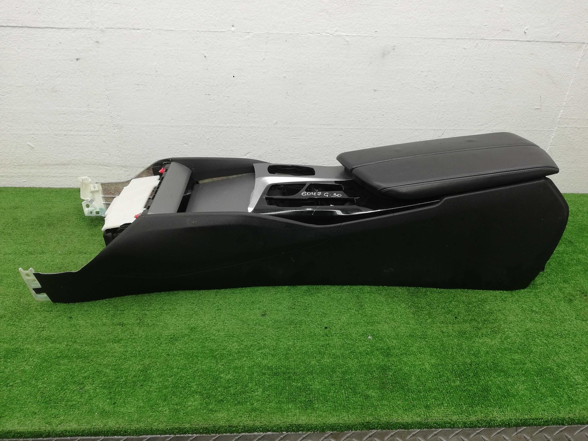 Подлокотник к BMW  2019