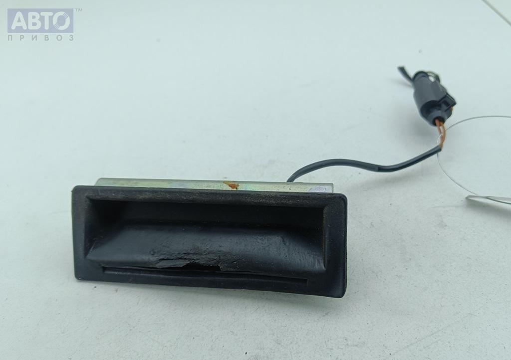 Кнопка  к Volkswagen Bora 2000