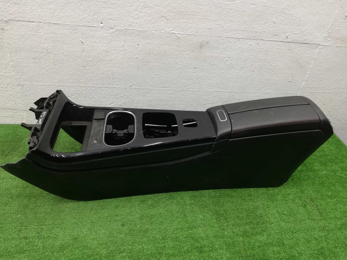 Подлокотник к Mercedes-Benz Clarus 2021