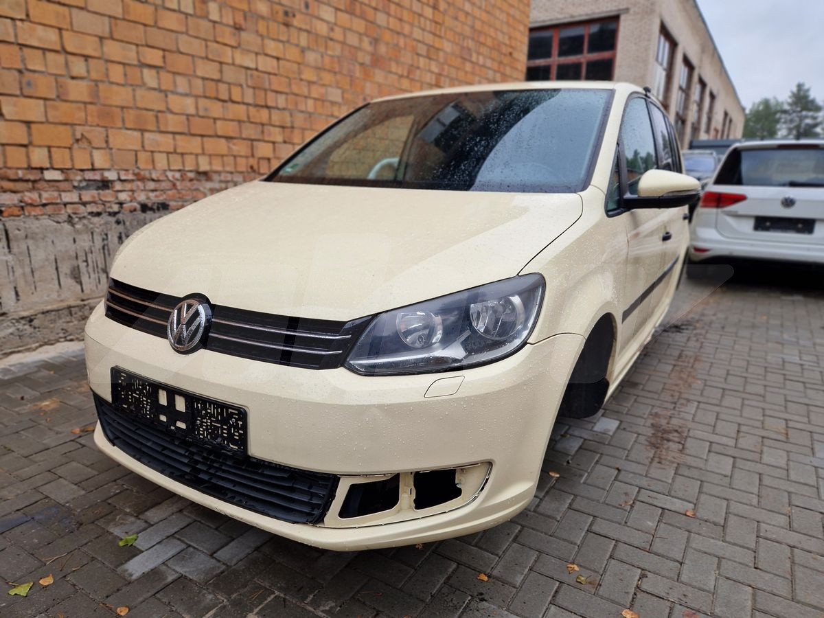 Авто на разбор Volkswagen Touran 2014