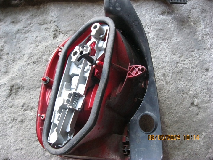 Фонарь задний правый к Renault Modus 2004