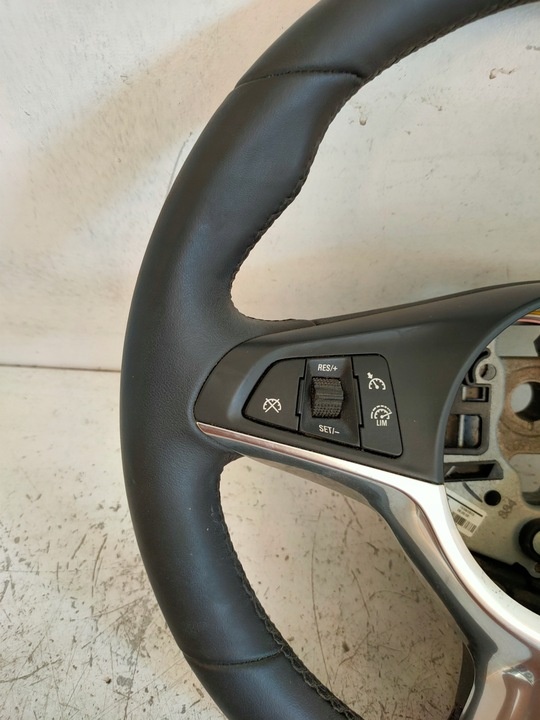 Руль к Opel Adam 2012