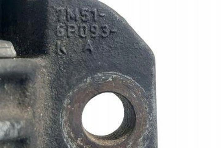 Подушка крепления КПП к Ford C-MAX 2010