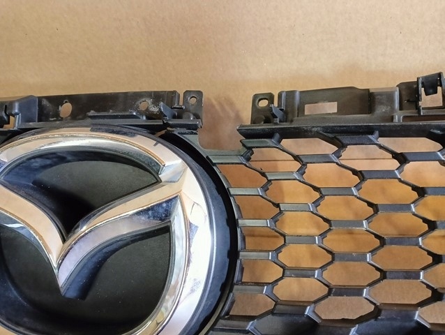 Решетка радиатора к Mazda MX-30 2020