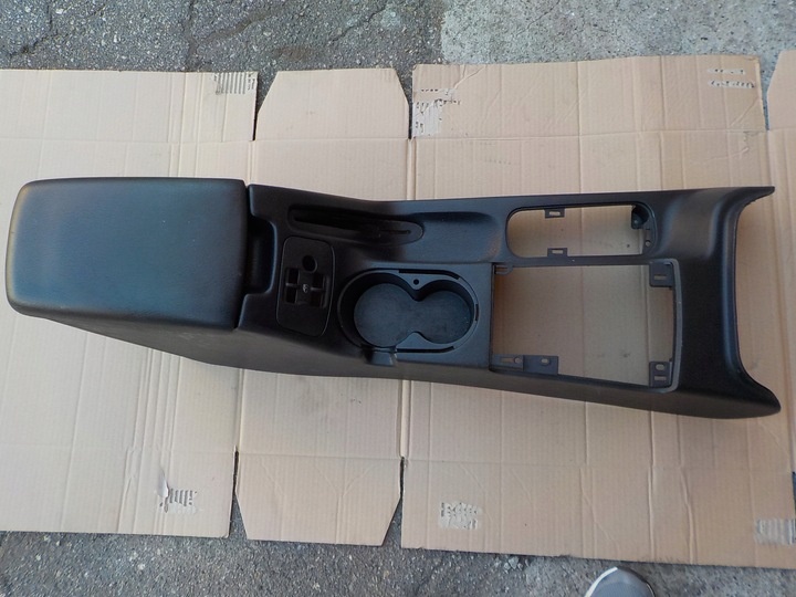 Подлокотник к Jeep Cherokee 2001