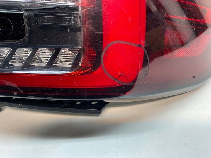 Фонарь задний правый к Volvo C40 2021