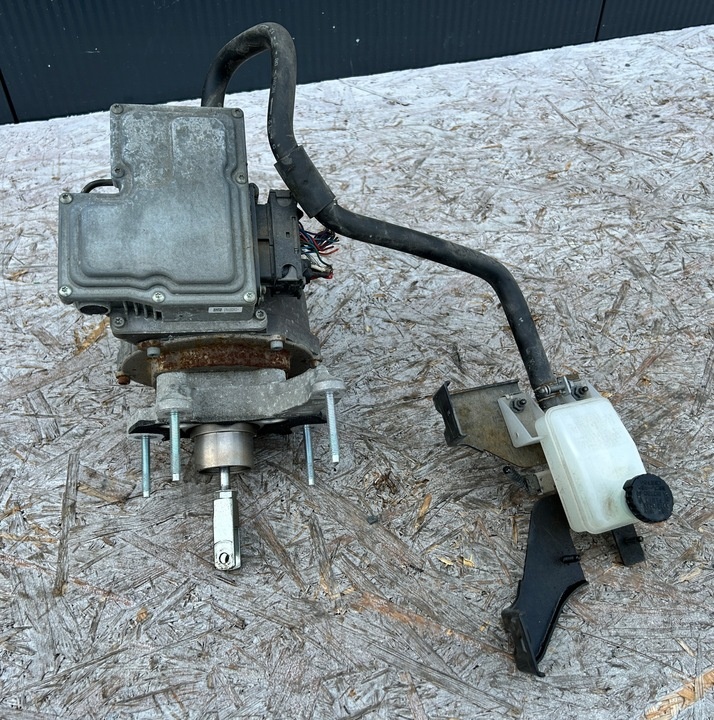 Блок ABS к Nissan Leaf 2010