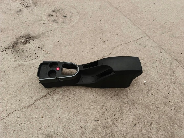 Подлокотник к SEAT Toledo 2004
