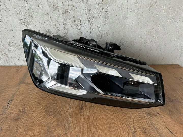 Фара правая к Audi Q2 2020