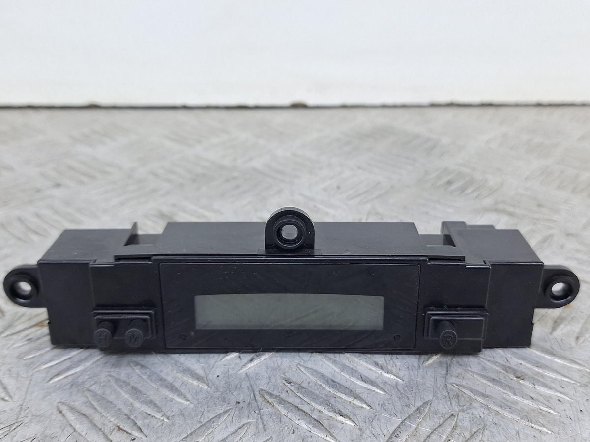 Часы к Hyundai H1 2008