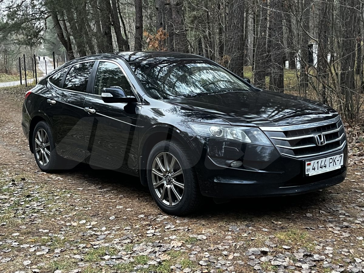 Honda Crosstour I, 2011
