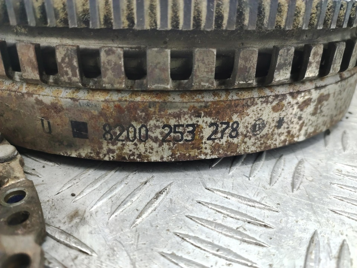 Маховик к Renault Scenic 2005