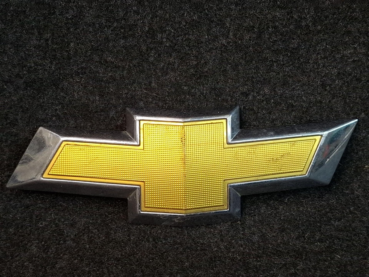 Эмблема к Chevrolet Equinox 2020
