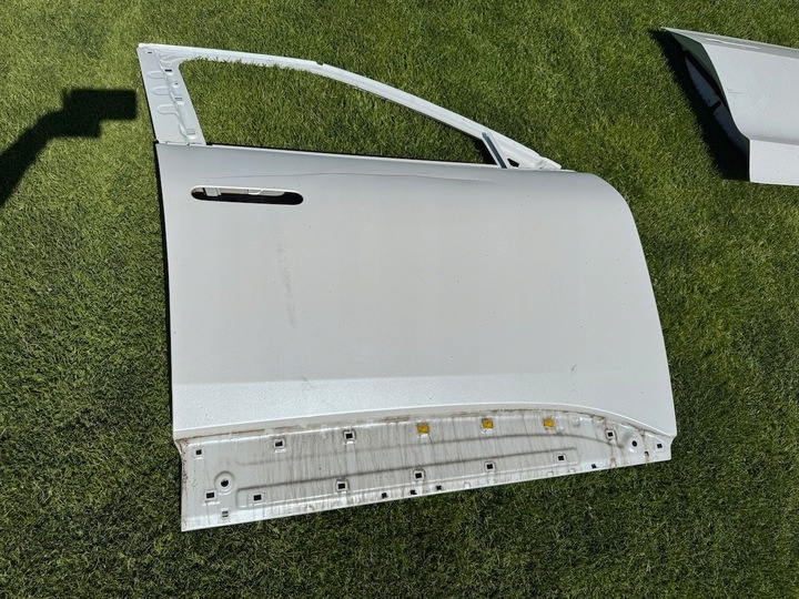 Дверь передняя правая к Genesis GV60 2021