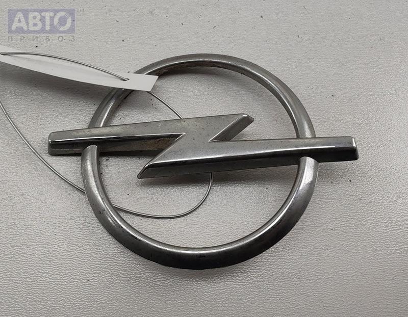 Эмблема к Opel Astra 2004