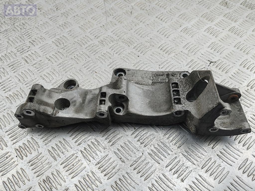 Кронштейн генератора к Volkswagen Bora 2000