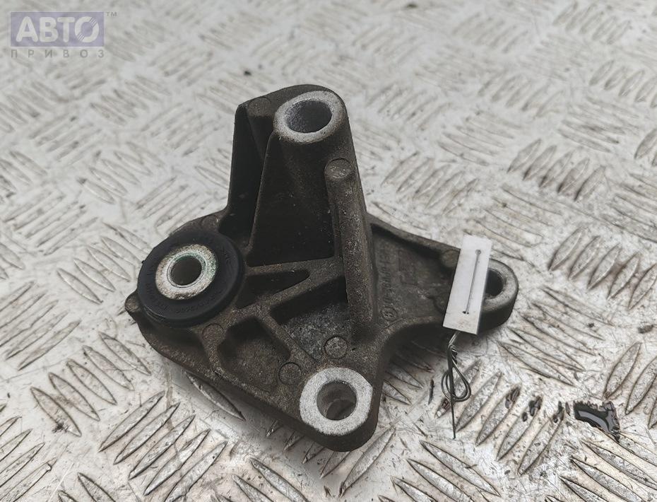 Кронштейн КПП к Ford Focus 2006