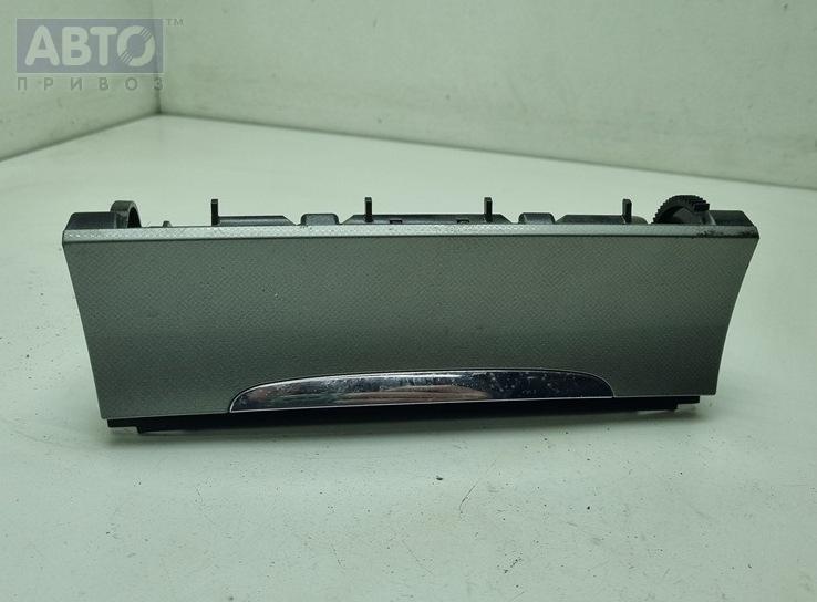 Пепельница к Volkswagen Passat 2006