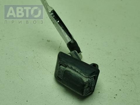Форсунка омывателя фар к Skoda  2008