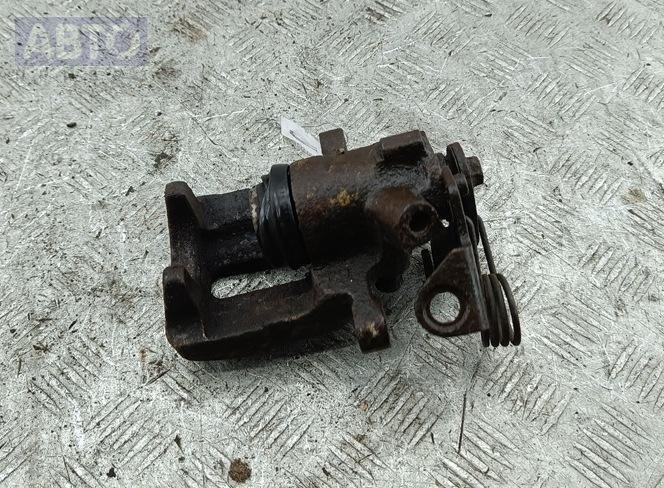 Суппорт к Audi A4 1995