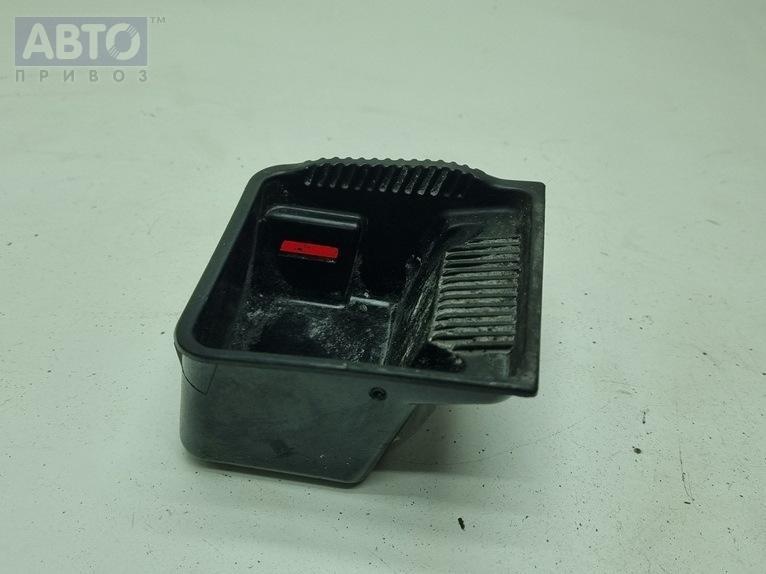 Пепельница к Volkswagen Golf 2001