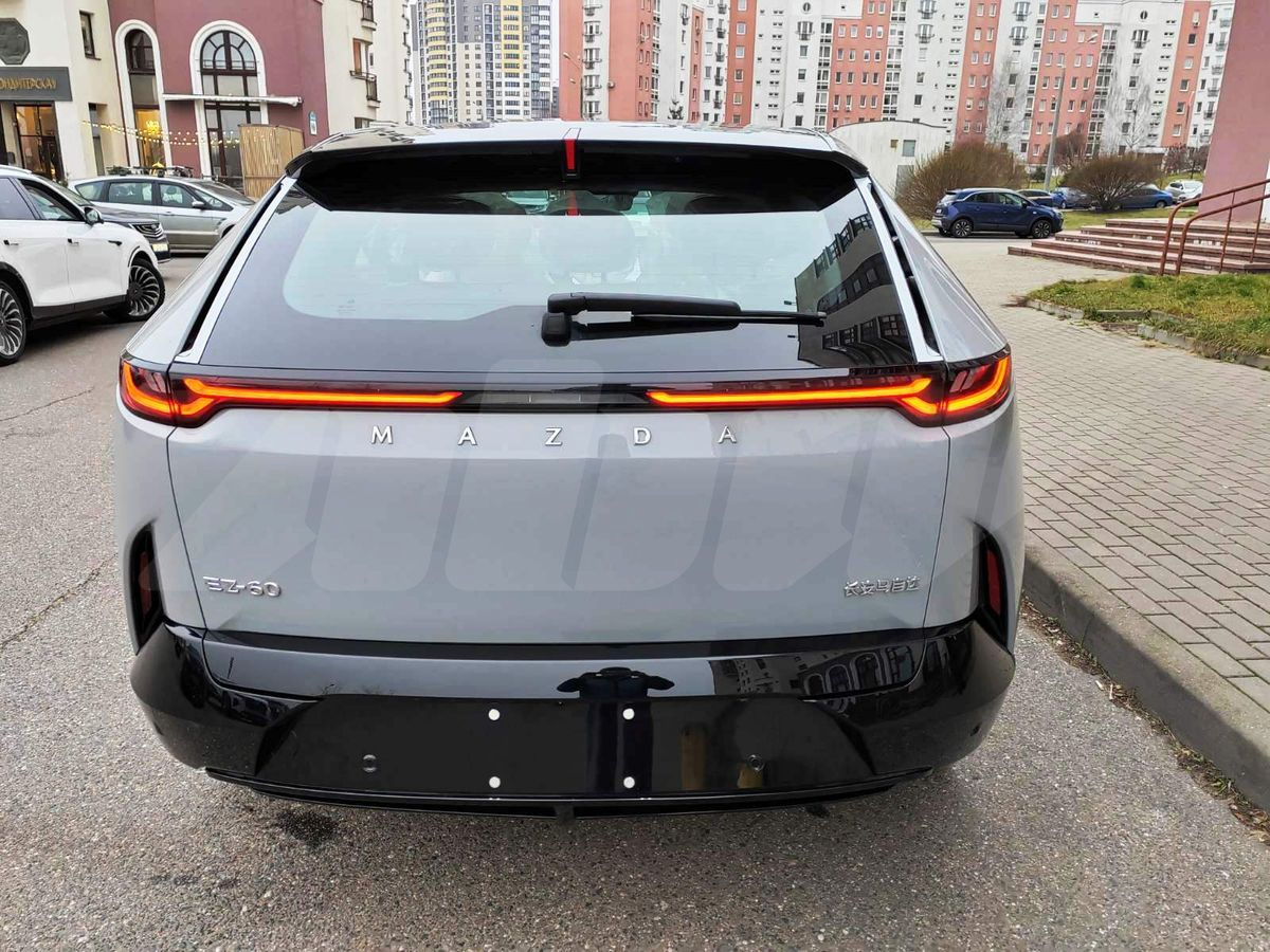 Mazda EZ-60 I, — фото 1