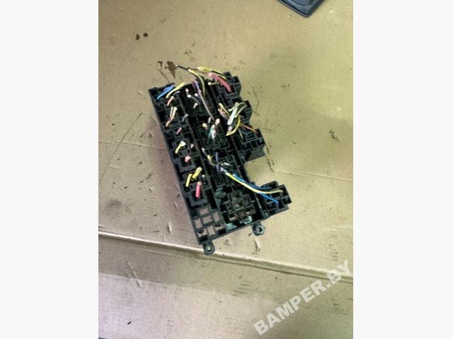 Блок предохранителей к Renault Safrane 1998