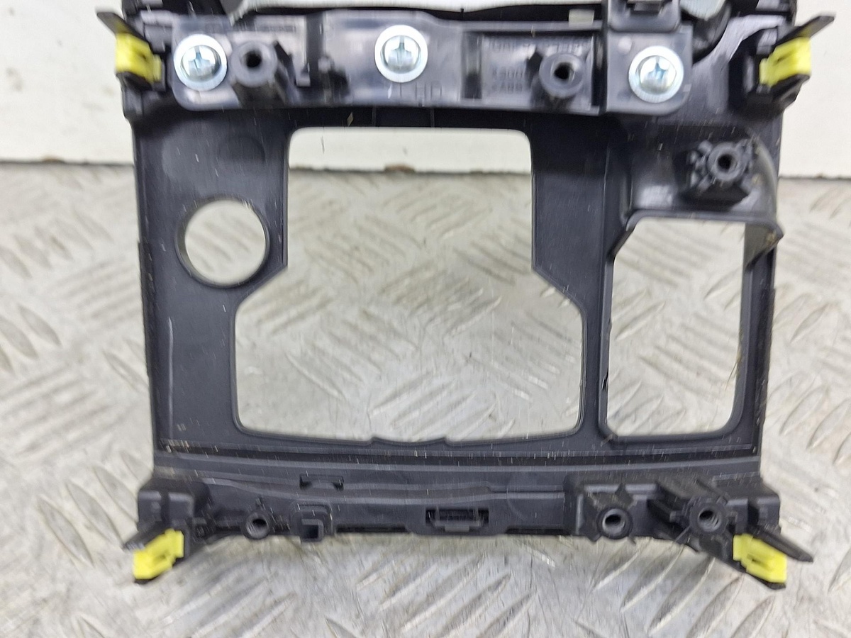Рамка (накладка) рычага кпп к Mazda 6 2020