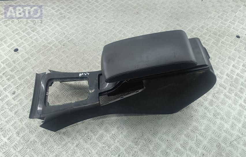 Подлокотник к Peugeot 407 2008