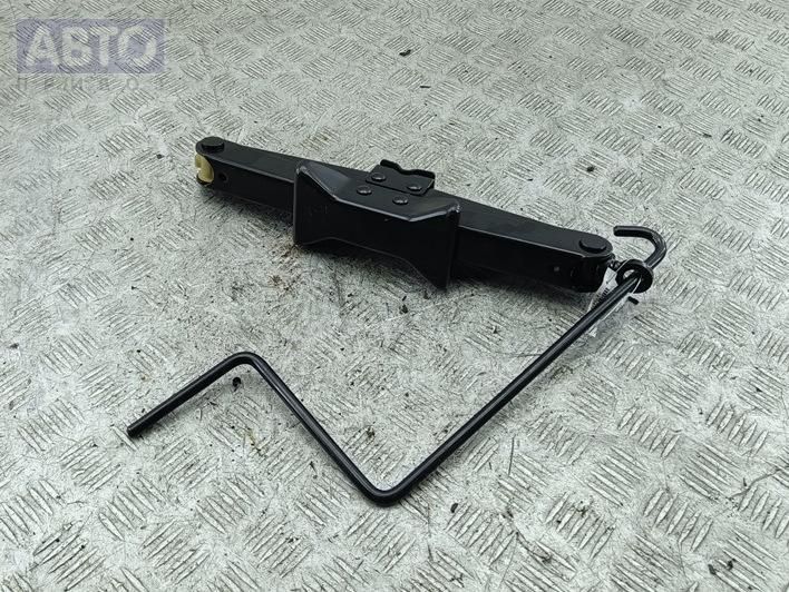 Домкрат к Opel Zafira 2004