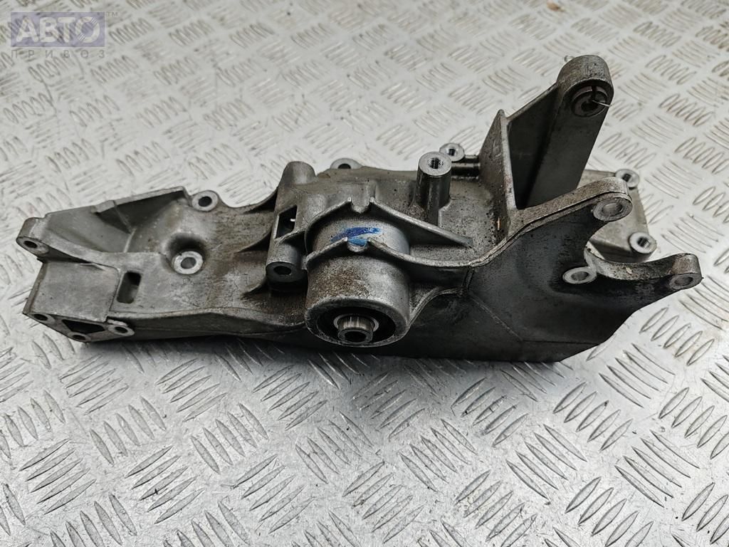 Кронштейн генератора к Volkswagen Passat 1997