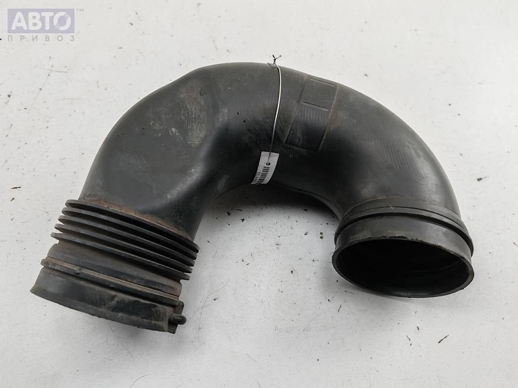 Воздухозаборник к SEAT Altea 2004