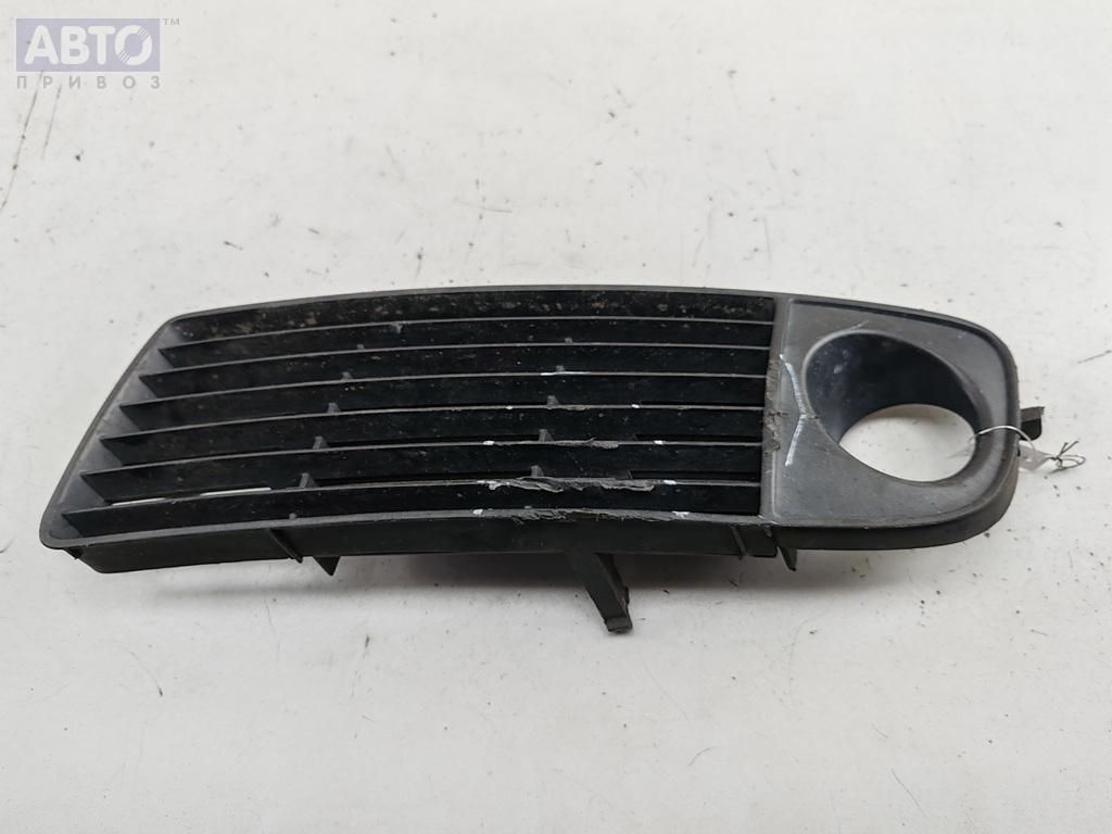 Рамка фары к Audi A6 1997