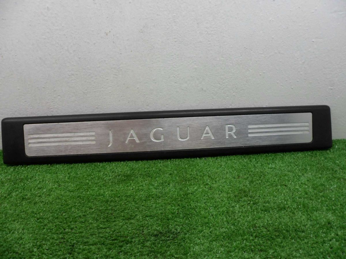 Накладка на порог к Jaguar XF 2013