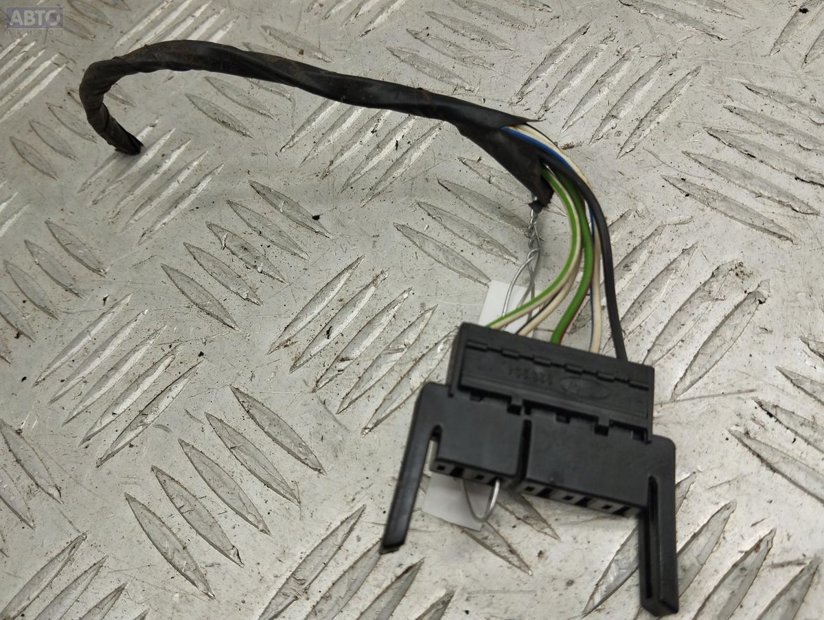 Разъем AUX / USB к Ford Focus 2002