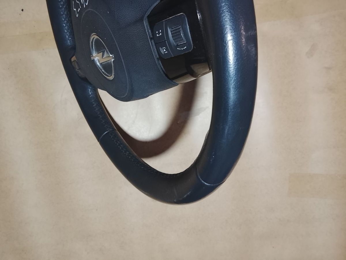 Руль к Opel Astra 2010