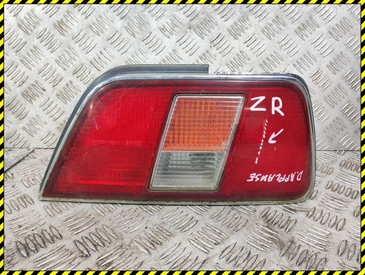 Фонарь задний правый к Daihatsu Applause 1995